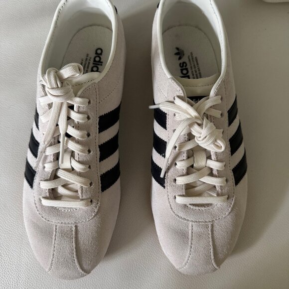 New Adidas Tokyo sneakers size 7.5 - Picture 2 of 9